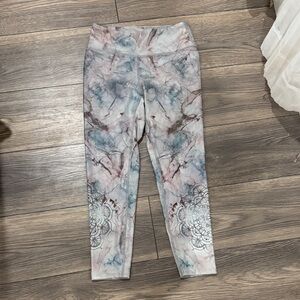 Marble Print Leggings with Floral Design